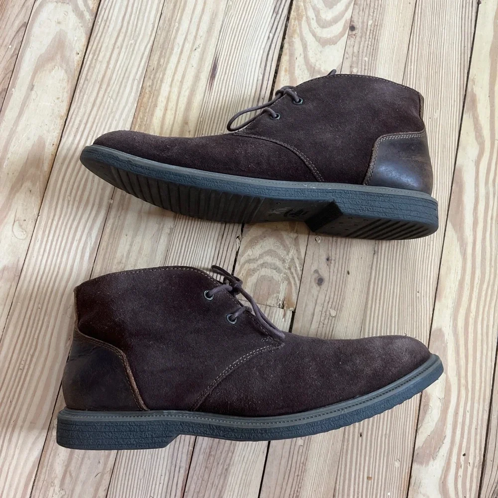 G.H. Bass Radley Mens 9M Brown Suede Leather Chukka Boots Lace up preppy Comfort